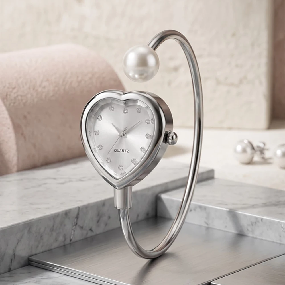 1Pc Heart-Shaped Unisex Jewelry Watch Women's Wristwatch Accessories Silver Fashion Business Elegant Classic Exquisite Light Luxury Rhinestone Luxury Bracelet Y2K Party Gathering Daily Wear Birthday Holiday Gift Travel Vacation Music Festival Perfect Gift Present