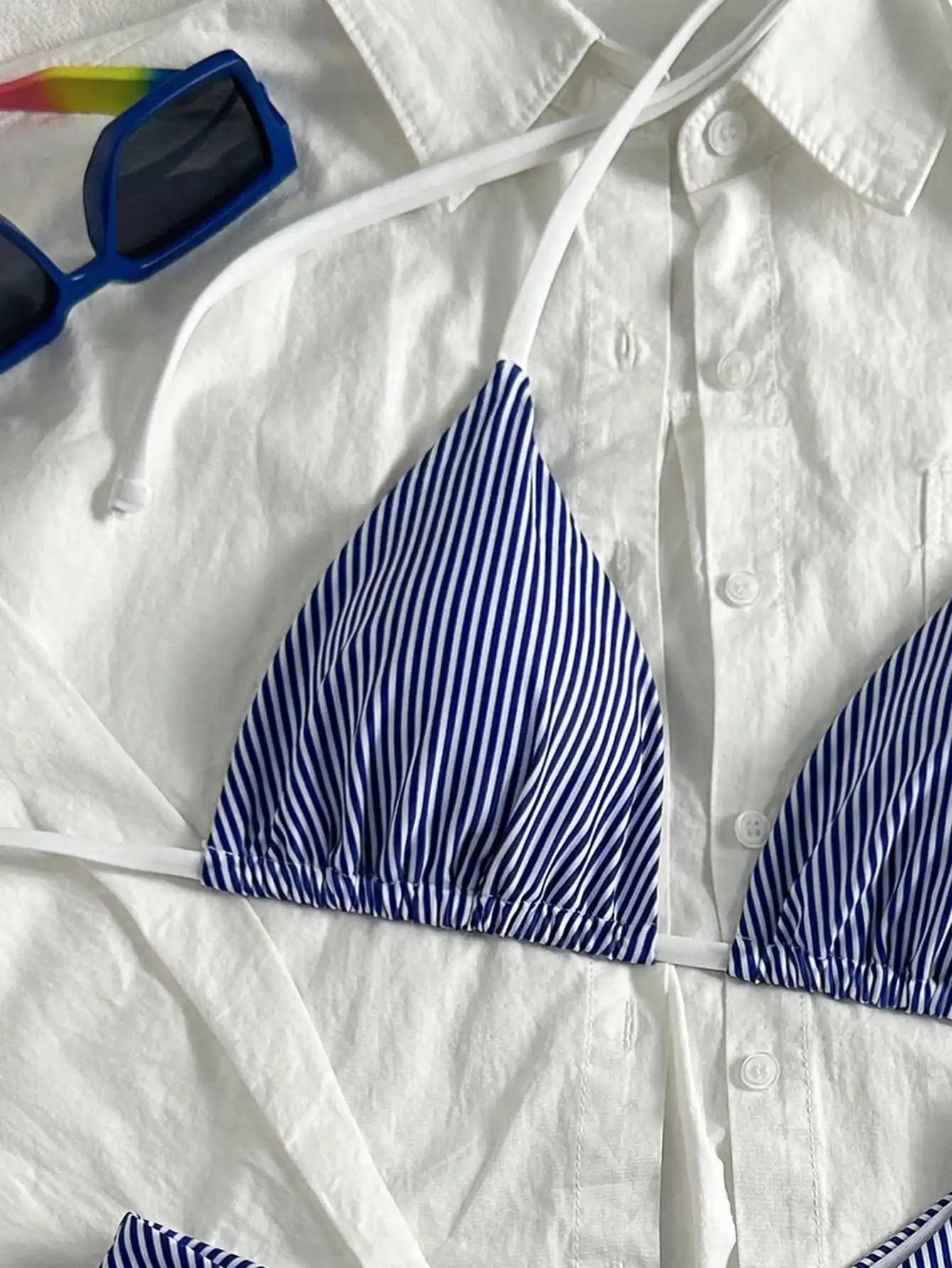 

Women's Blue White Striped Halter Triangle Bikini Two Piece Set For Beach Vacation