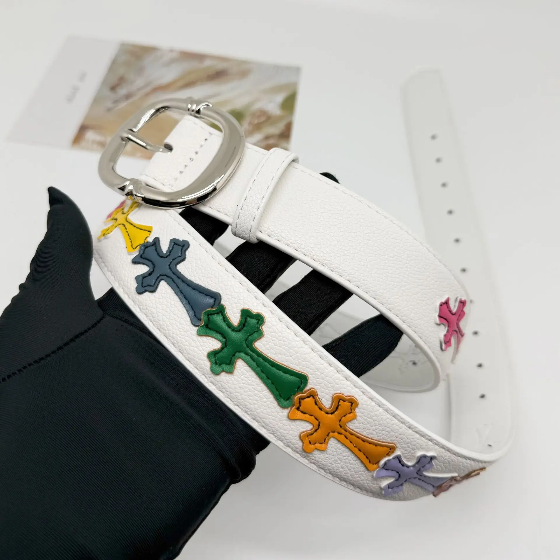 Cro CH Needle Buckle Belt for Men and Women with Hollow Red Patchwork Cross Vine Belt Star Style Retro Classic