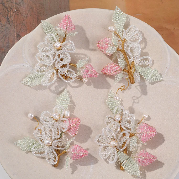 2pcs Xiaoxiangfeng Sweet Girl's Visual Sensation Strawberry Flower Branch DIY Weaving Beaded Hair Clips