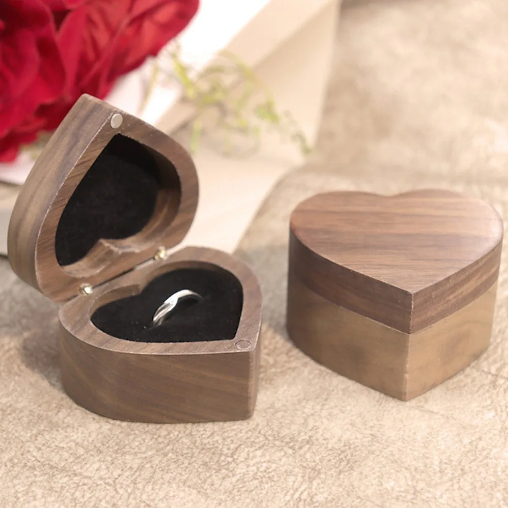

1/2 Slots Heart Rings Holder Anti-collision Wedding Walnut Wood Rings Box Proposal Packaging Rings Bearer Box