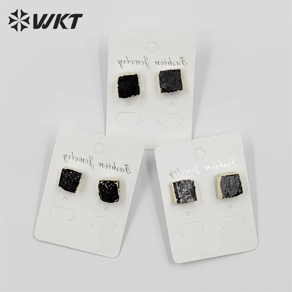 

WT-E701 Wholesale Fashion Gold Plated 12mm Tourmaline Tiny Studs Amazing Energy Black Stone Accessories For Women