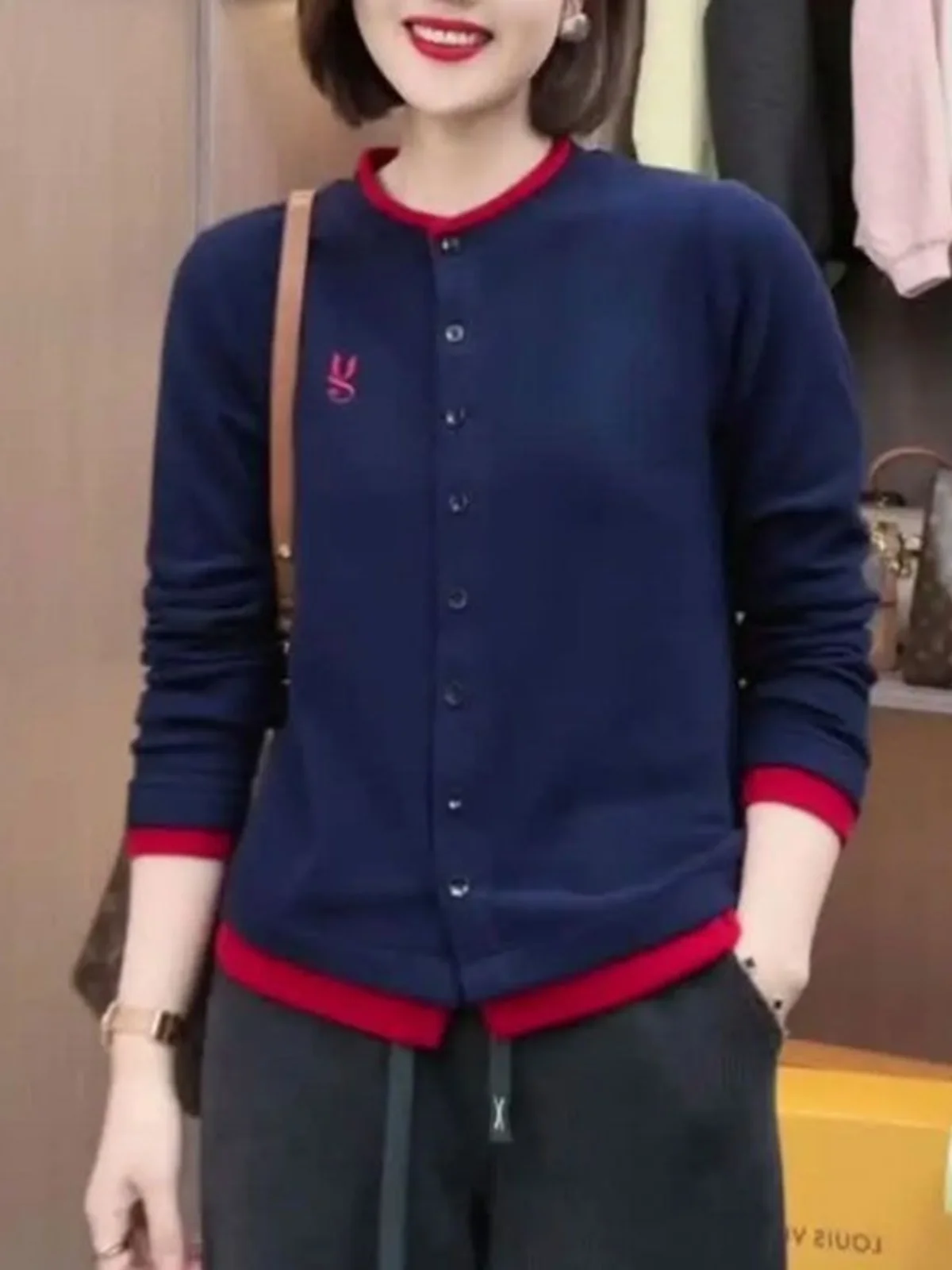 Faionable redondo ne bordado senhoras base de veludo irt outono inverno cor blo design botão acima clássico sle topo