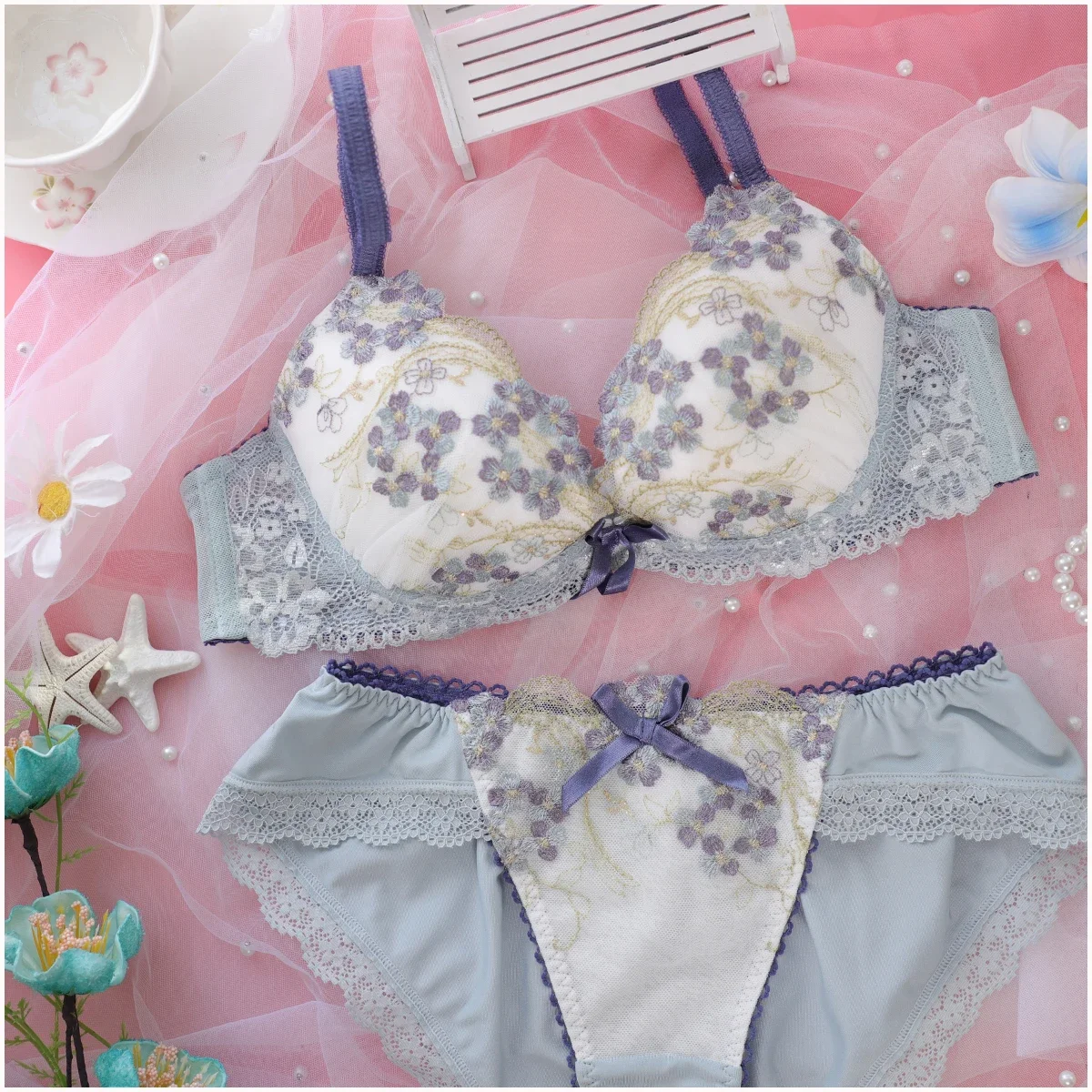 Teenage underwear low chicken heart bra mesh embroidery side collection comfortable gathered sexy female bra set