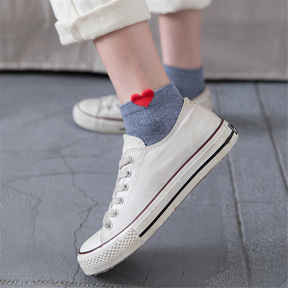 INS New Cute 3D Red Love Heart Ankle Socks Women's Funny Happy Summer Fresh Literary Solid Color College Style Short Sokken — zdjęcie 6