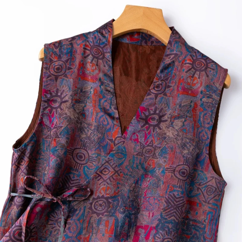 Birdtree, 24MM 100% Silk Tank Top, V-neck Vest, Women's Floral Luo Xiangyunsha Tops, Jacquard Satin, 2026 Summer New T65007JF