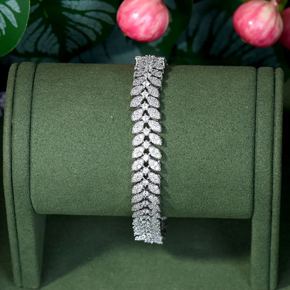 HIBRIDE Elegant Full Micro Cubic Zircon Pave Bracelet For Women Bridal Wedding Party Jewelry Fascinating Charming Ornament B-180