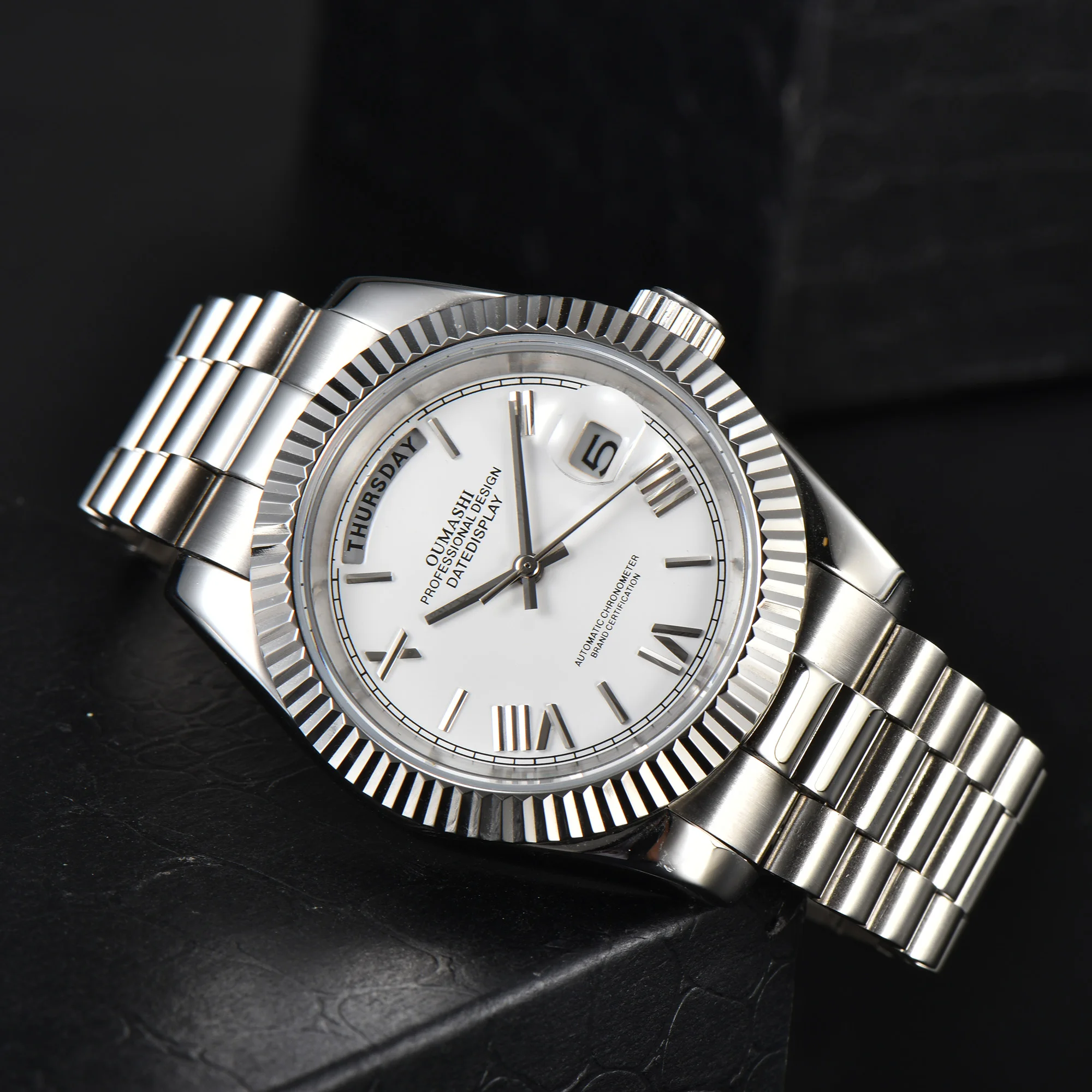 39 مللي متر الصلب تقويم مزدوج ساعة ميوتا 8285 حركة ساعات آلية للرجال عالية الدقة وقت السفر الأرقام الرومانية ساعة