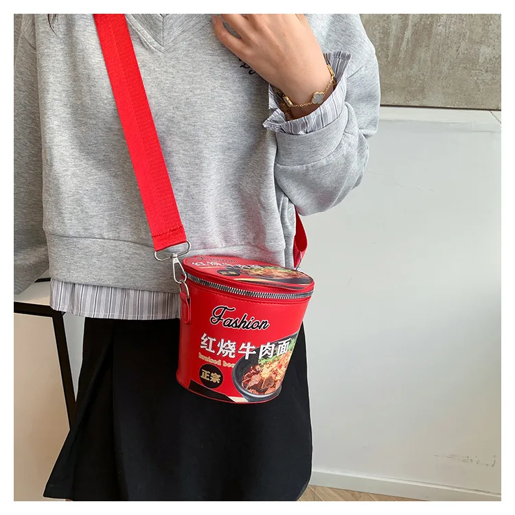 

Creative braised beef noodle soup handbag, 2026 new style, versatile, simulated instant noodle bucket bag