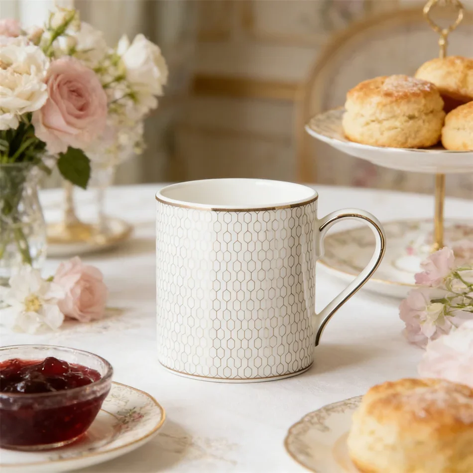 European-Style White Bone China Mug with Silvery Geometric Patterns High-End Ceramic Tableware Household Drinkware Wedding Gift