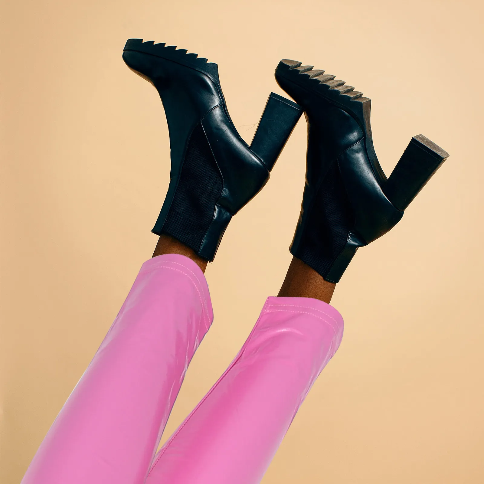 

1 шт. Яркие цветные брюки для женщин, с высокой талией, эластичные, модные леггинсы из искусственной кожи, для клуба, Хэллоуина, Рождества, повседневные