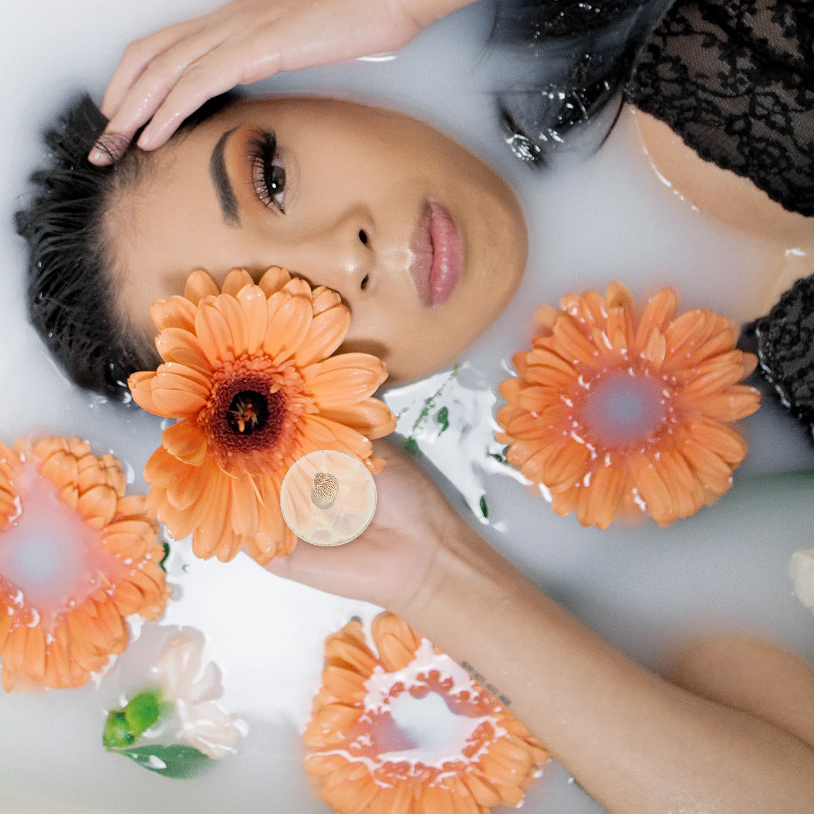 

1 шт. Увлажняющее кислотное мыло с эфирными маслами для лица и тела, очищающее мыло для душа, косметическое средство для ванны