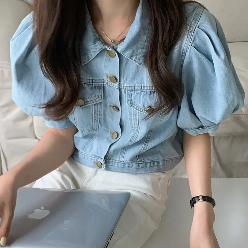 

2023 Summer Women Vintage Square Neck Denim T-shirt Korean Style Puff Sleeve Tops Elegant Retro Blue Jean Slim Crop Shirts Women