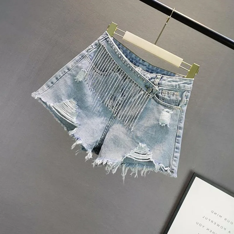 شورت دينم للنساء ملابس الشارع صيف 2026 جديد فضفاض للتخسيس نظرة مثقوبة حجر الراين هامش ألف خط واسعة الساق السراويل الساخنة
