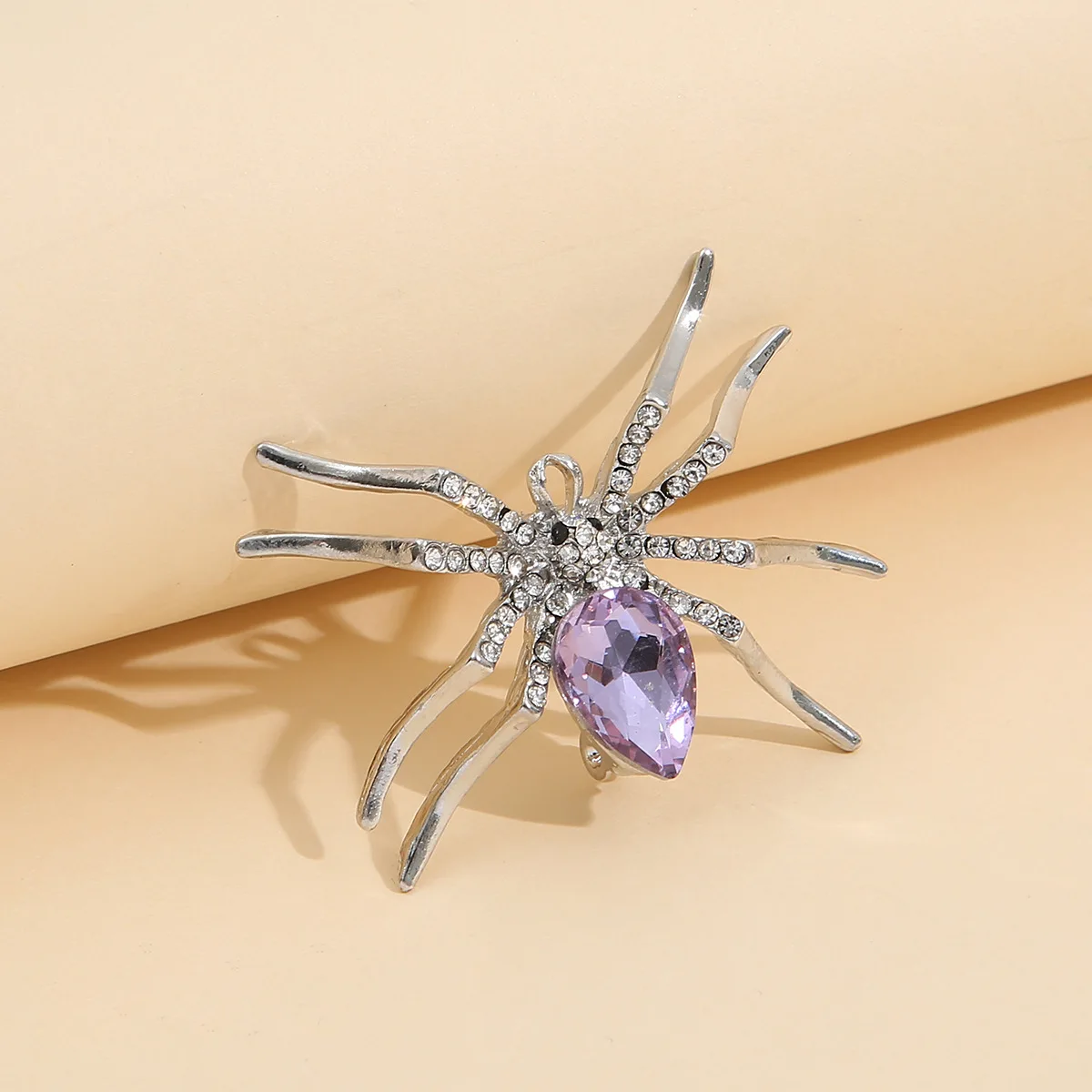 

Korean Trendy Clothing Personalized Retro Diamond Inlaid Spider Animal Crystal Brooch Pin Clip for Women