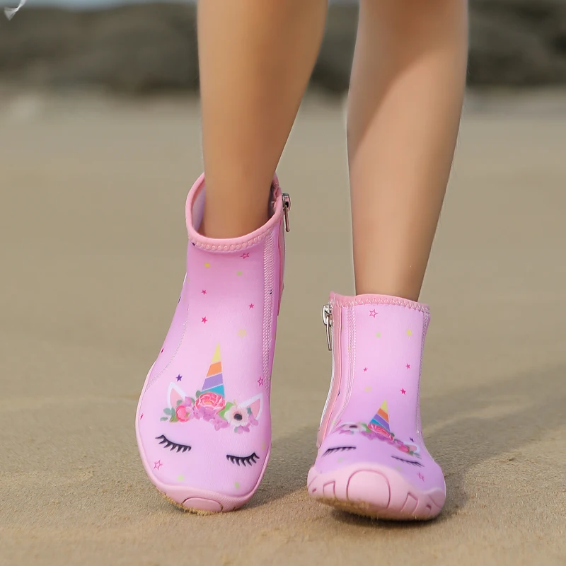 Ragazzi e ragazze bambini caviglia alta spiaggia scarpe da immersione rapide Qianjiang scarpe da nuoto scarpe da pavimento Fitness Indoor scarpe da bagno