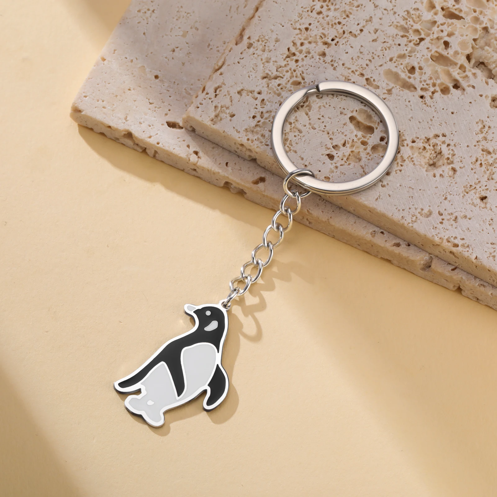 Cazador lindo pingüino llavero para Mujeres Hombres bolso de acero inoxidable encanto llavero joyería South Pole Animal 2026 regalos de San Valentín