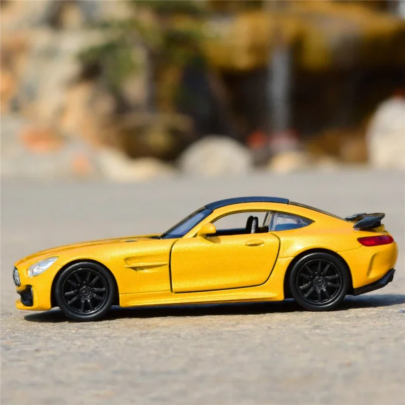 WELLY-coche deportivo de aleación de simulación, modelo de coche de juguete de Metal fundido a presión, colección de modelos de coche, regalo de cumpleaños BD18, 1:36, mercedes-benz AMG GT R