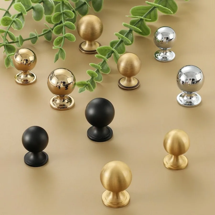 

Modern Simplicity Solid Brass Furniture Handles Durable Knobs and Handles for Drawers Dresser Bathroom Furniture Cabinet Pulls