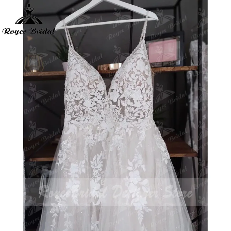 우아한 Boho V 목 웨딩 드레스 흐르는 라인 스파게티 스트랩 꽃 Appliqued Tulle Backless Bridal Gowns vestidos de novia