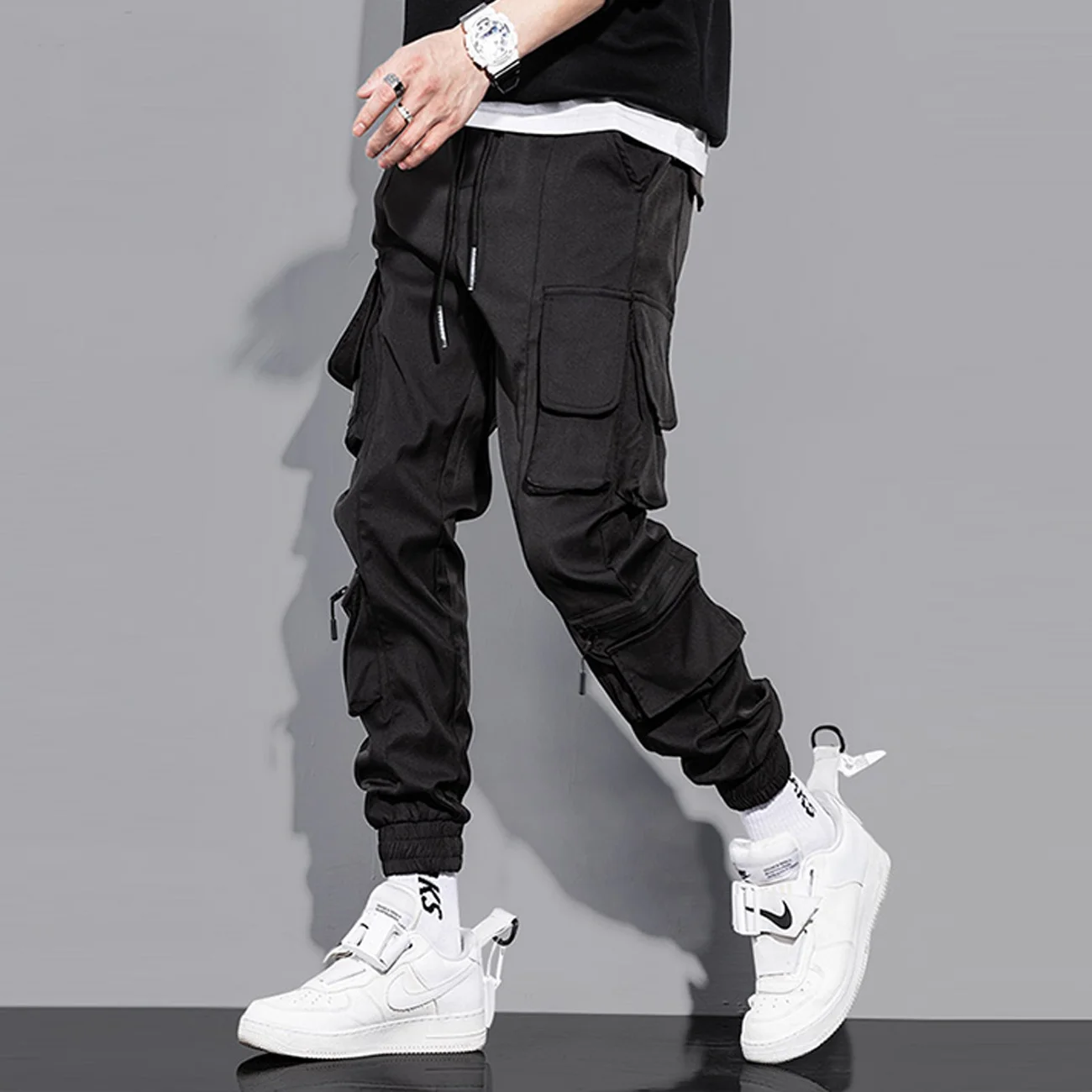 

Hop Hip Casual Trousers Pants Streetwear Loose Elastic Waist Cargo Pants Letter Ribbon Pocket Joggers Men Pants