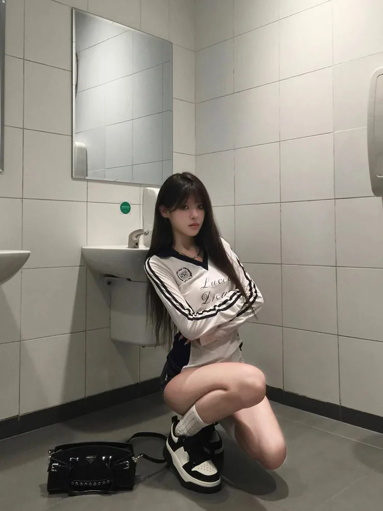 Cseta Fena de Manga Longa com Decote em V trada Estilo Americano Ajustada para o Verão Moda Casual