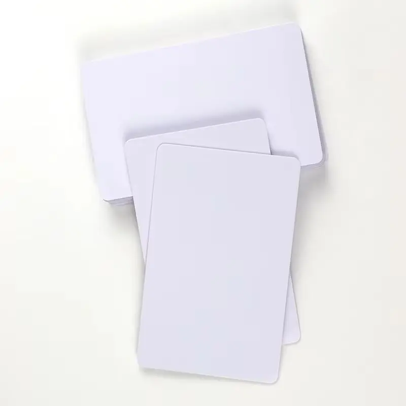 

100 шт./лот, абсолютно новая глянцевая пустая идентификационная карта из ПВХ без чипа, тонкая пластиковая карта CR80, доступна для принтера ID-карт