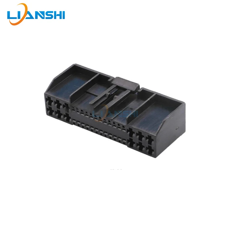 DJ7362-0.7-2.2-21 is suitable for J6 central control lock plug 36-wire automotive wiring harness connector plug