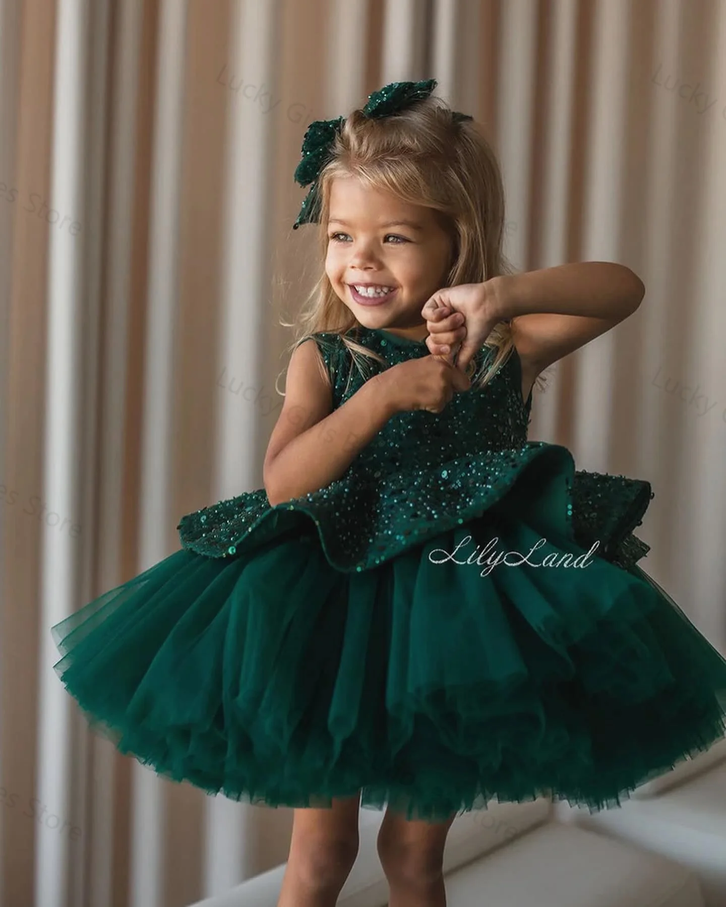 Emerald Ball Gown Flower Girl Dresses Glitter Sequins Sleeveless Birthday Gowns Puffy Tiered Bows Children Photography Dresses