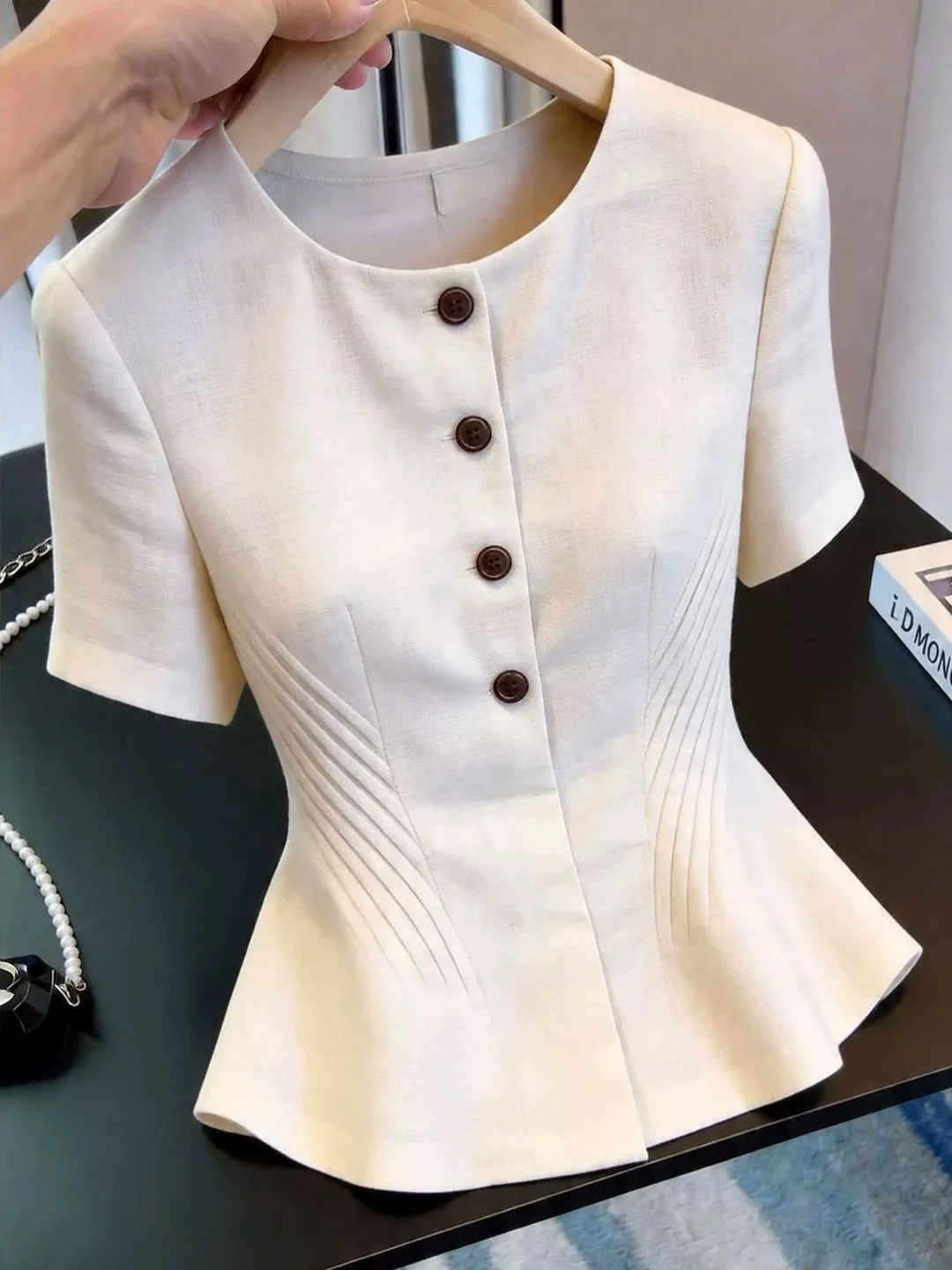 

Elegant Slim Fit round Neck Short Sleeve Shirt Comfortable Gentle Style Fashionable Versatile Summer Top Korean Style Workwear