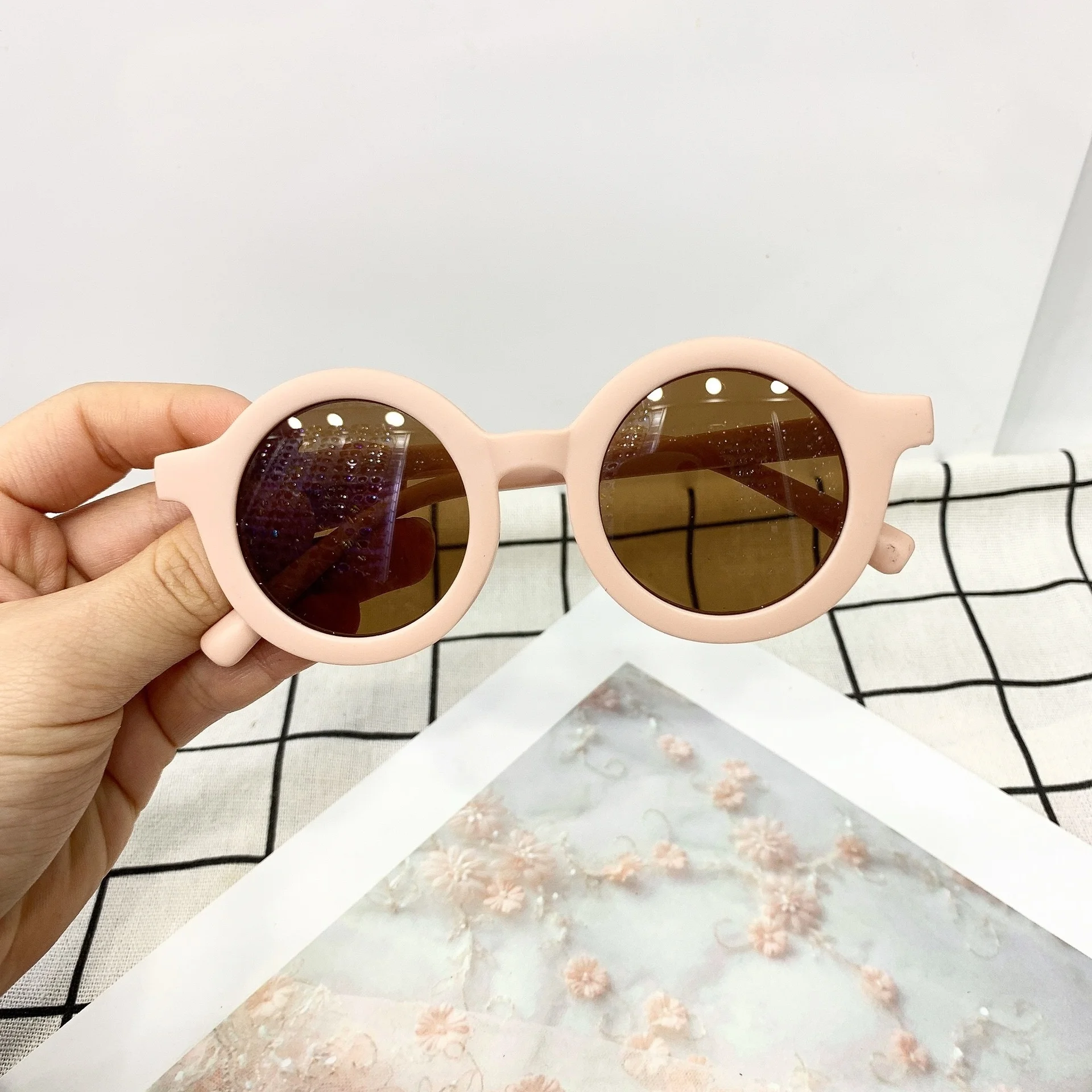 Cartoon Bear kids Sunglasses parent child frosted glasses new 1-8 year old baby decorative Sunglasses trendy kids Sunglasses