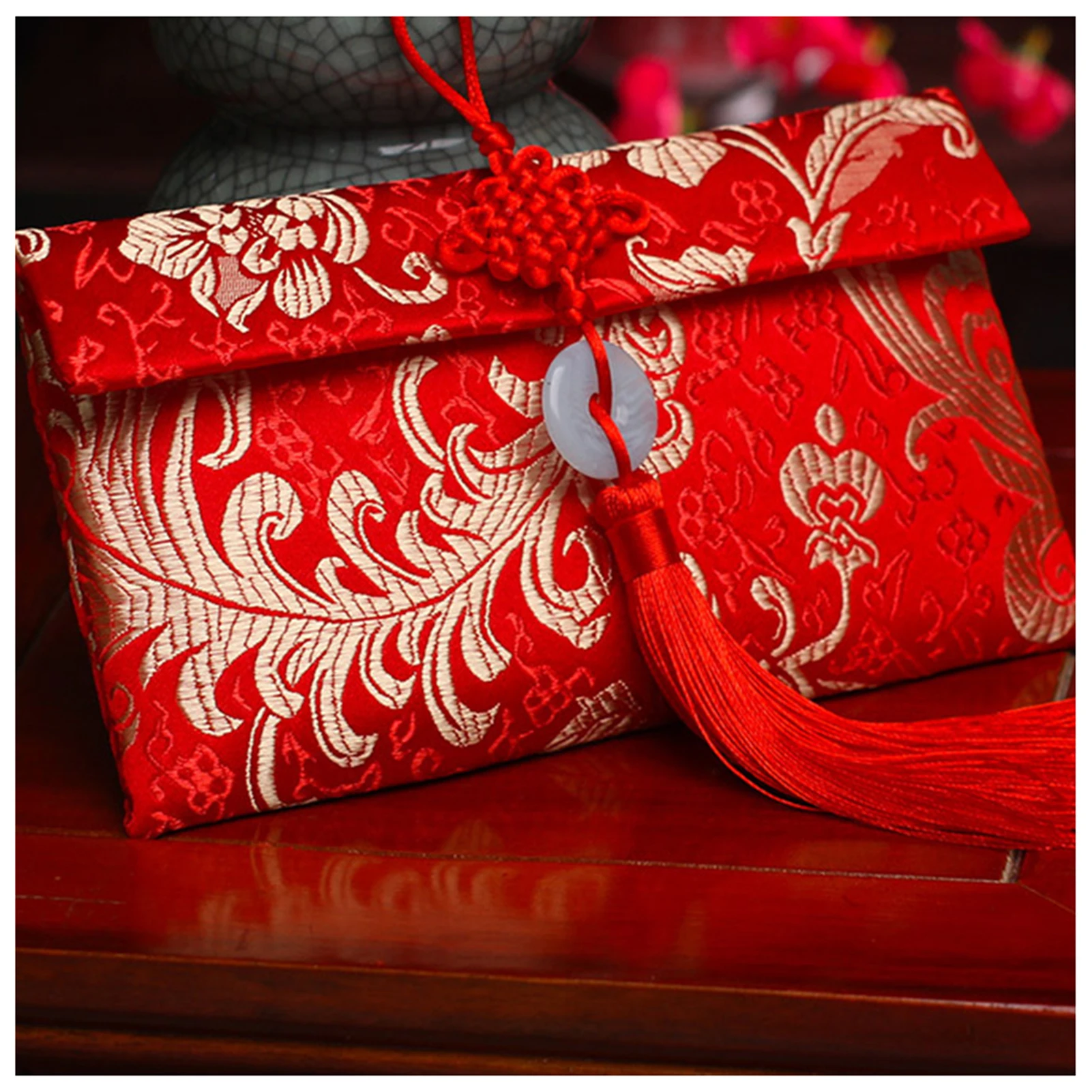 النمط الصيني الديباج الأحمر المغلف حقيبة مهرجان الربيع الحظ الحزم الحمراء حقيبة لعيد ميلاد الزفاف الصيني