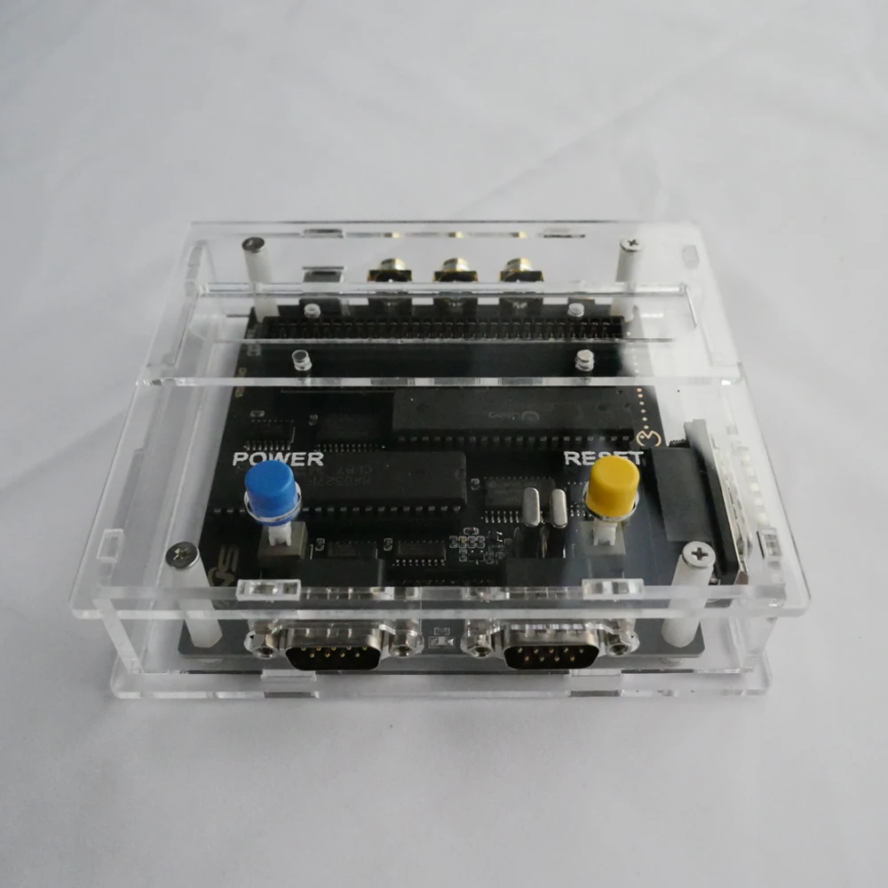 Mini AV-FC game console supports N-system and P-system chips and supports 15-pin expansion port