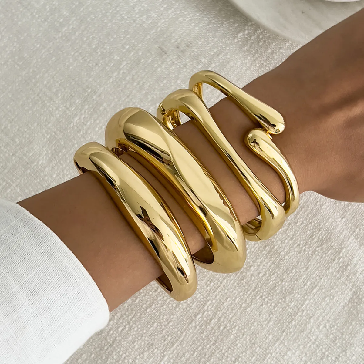 

SHIXIN Fashion Glossy Irregular Metal Opening Bangle for Women Hip Hop Multilayer Stackable Wide Cuff Bracelet Simple Jewelry