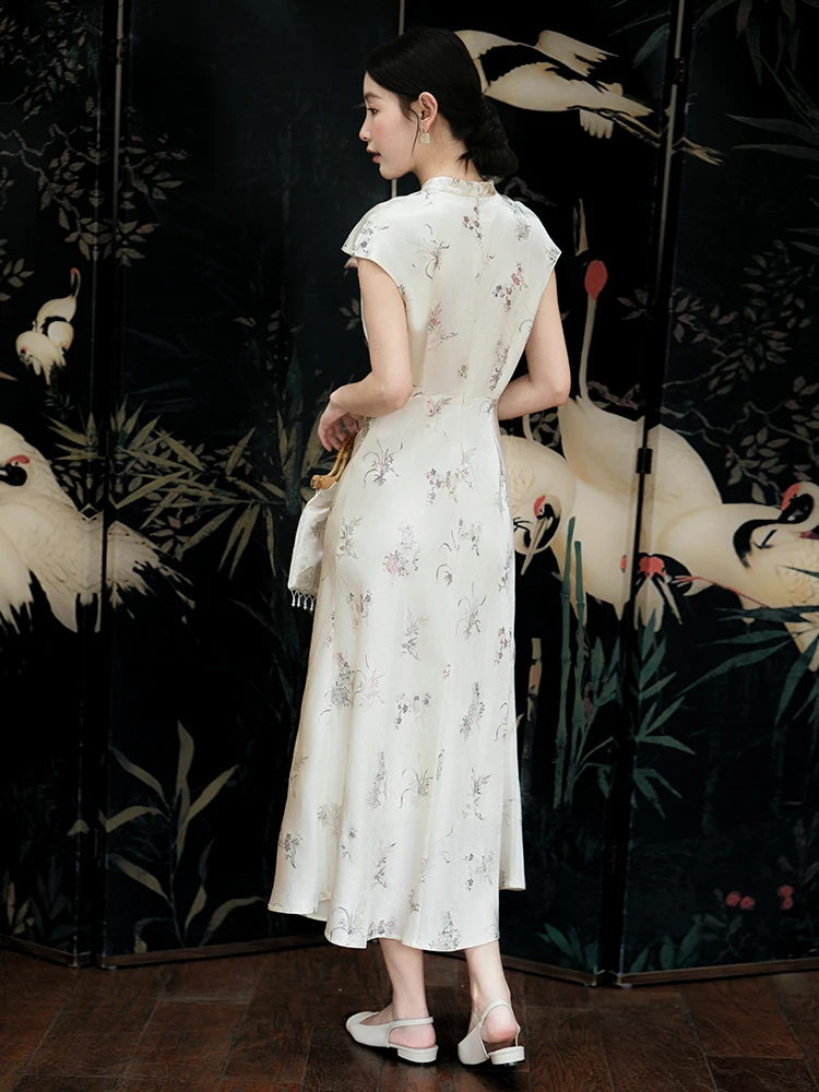 

ibai Original National Sle Embroidered New Chinese Vinegar Dr Beautiful Waist-Cut Improved Skirt