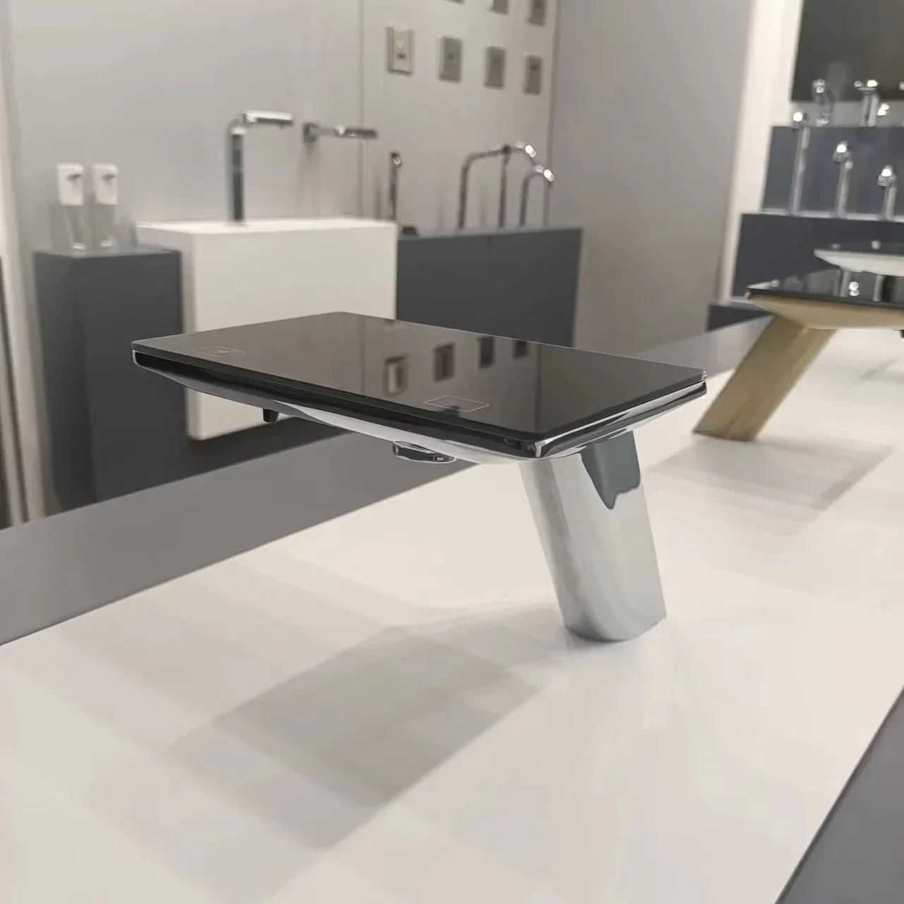 

2 in 1 Brass Luxury Sensor Soap Dispenser Basin Faucet Lavatory Sensor Faucet Inductive Water Kitchen Bathroom Sink Faucets