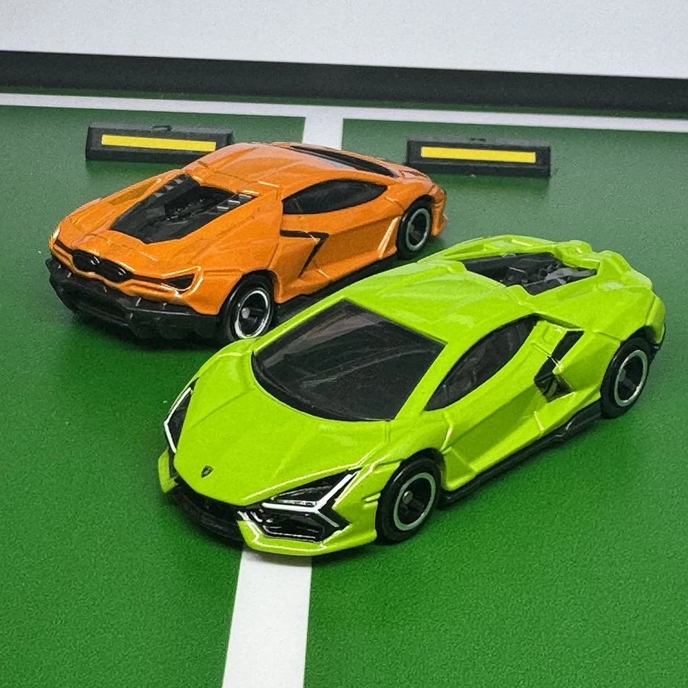 Takara Tomy Tomica nr 107 Lamborghini Revuelto samochód zabawki ze stopu pojazd silnikowy odlewany metalowy model dla dzieci