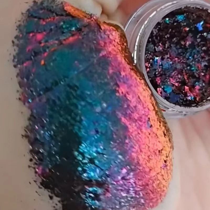 Sombra preta e vermelha piscando maquiagem para os olhos cosméticos corporais adequados para festival de música feminino