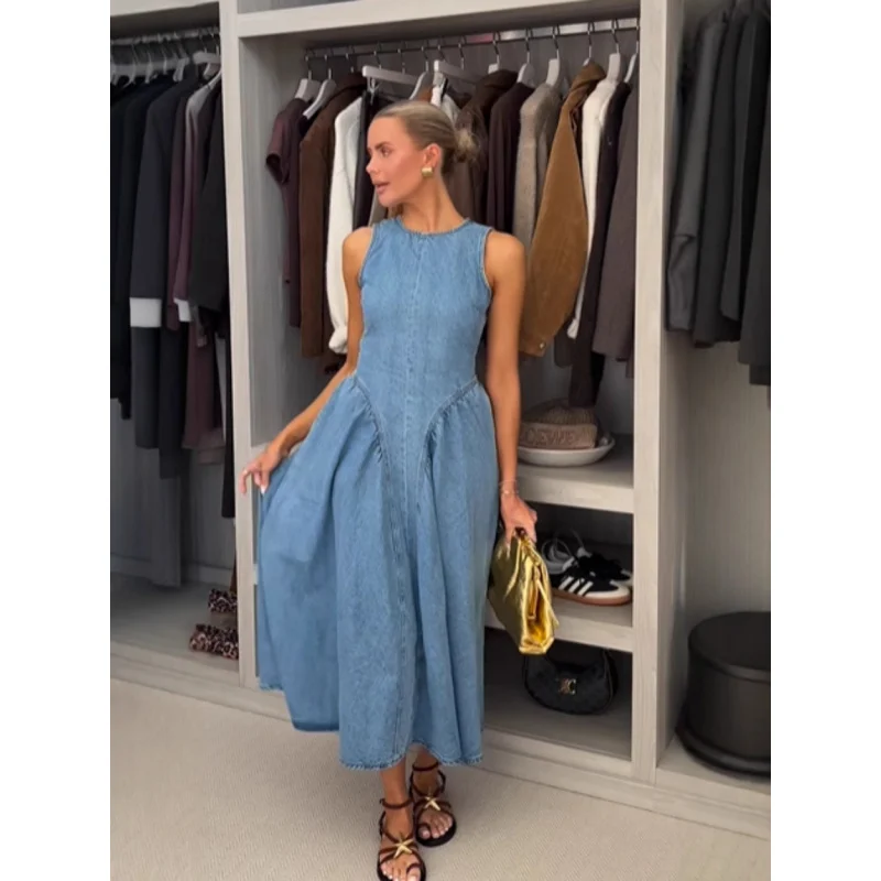 

2025 Spring Summer Women's New Elegant Sleeveless Backless Tie Denim Dress D001
