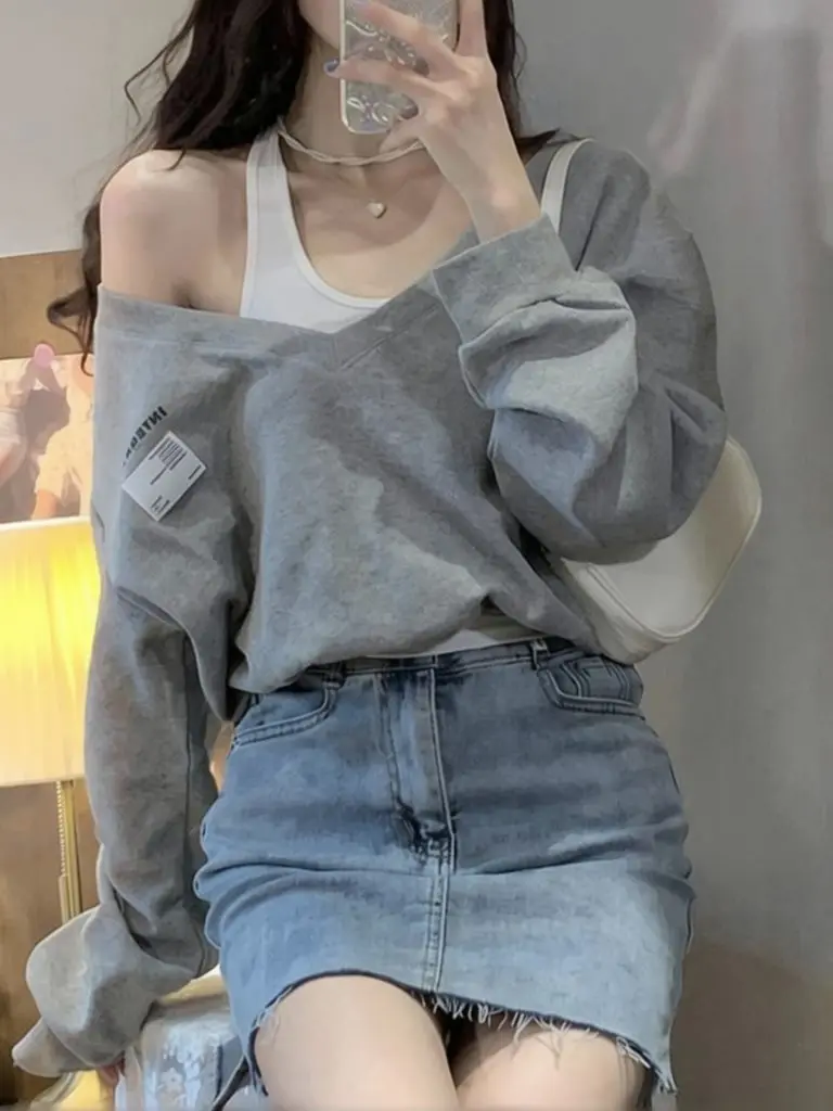 Two Piece Designer Oversize Sweatshirt Off Shoulder Tops Women Cozy Long Sleeve Oversized Sweatshirt Cropped Hoodie
