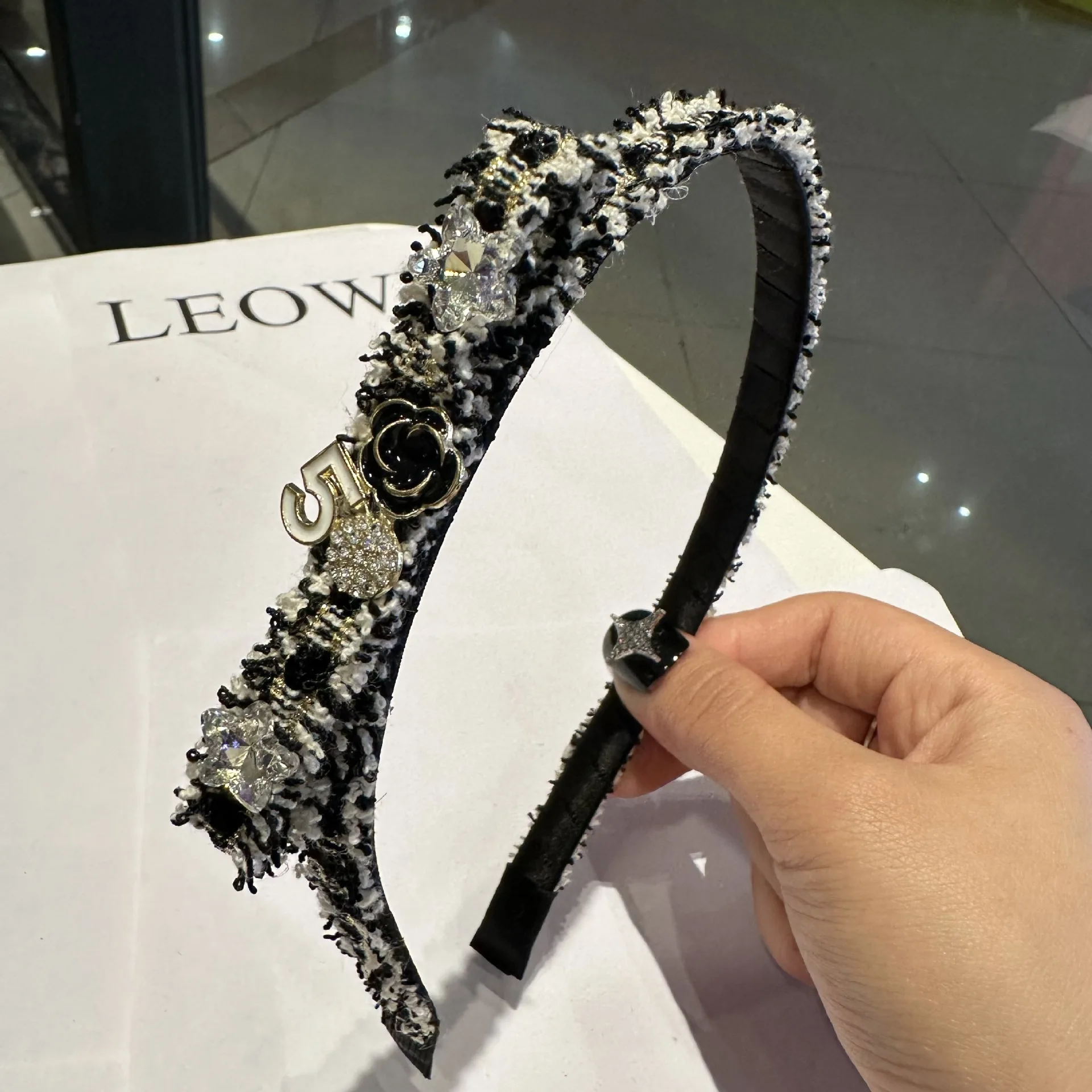 Рисунок 2 - Корейские аксессуары для волос