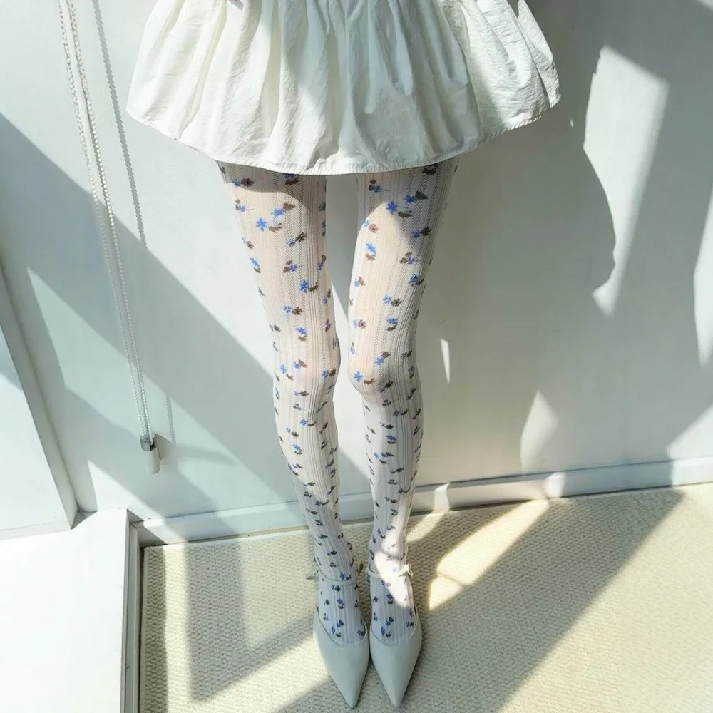 Fashionable Jacquard Knitted Stockings High-elastic Breathable Foral Tights Skinny Fit Soft Vertical Stripe Pantyhose Daily Wear