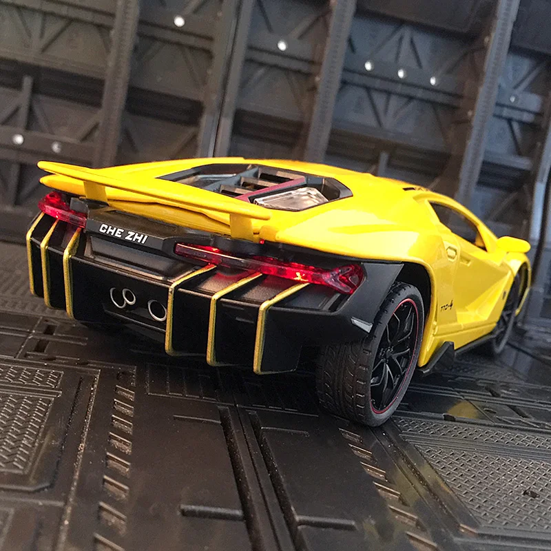 1:24 Lamborghini LP770 alloy car model, doors and engine hood, trunk can be opened  rich details, fine workmanship