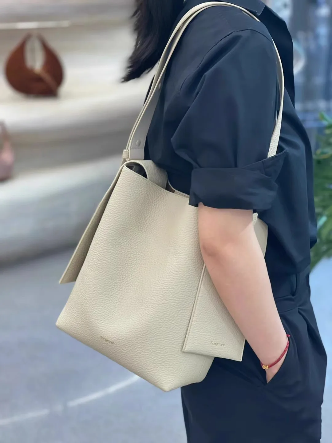 Hanging Ear Tote Series Head Layer Cowhide Leather Light Backpack Commuter Single Shoulder Crossbody Bag Soft Comfortable