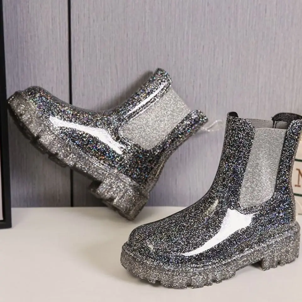 Designerskie buty dla kobiet 2024 Nowe wysokiej jakości srebrne buty damskie Wodoodporne antypoślizgowe buty Chelsea z grubą podeszwą Botas De Mujer