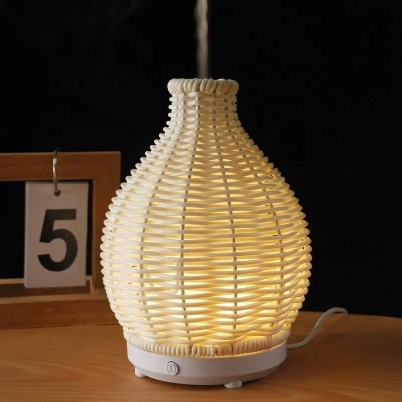 Top Seller Nuovo arrivo Sapore artistico Luce calda Rattan Ufficio Essentials Diffusore di aromi Umidificatore