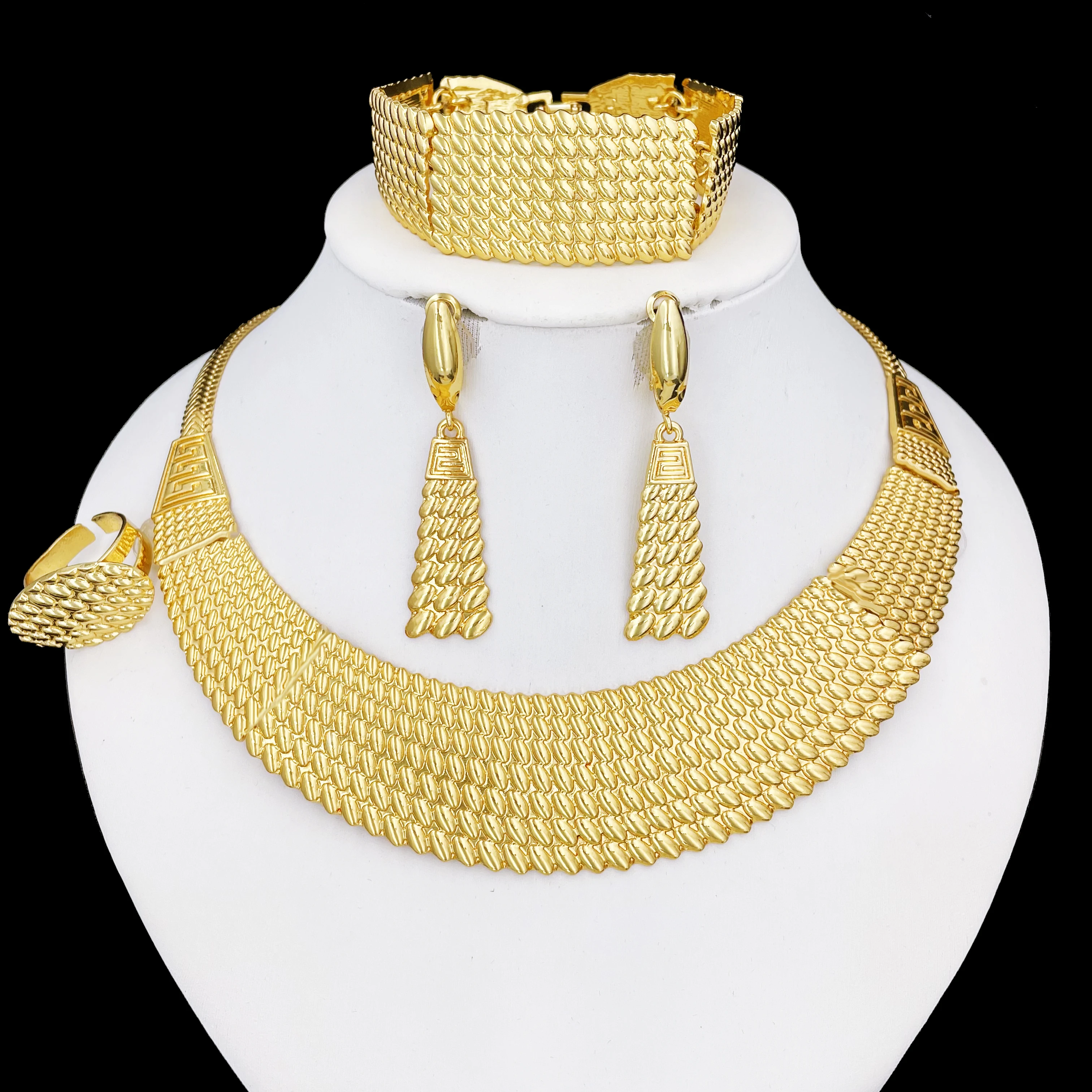 

High Quality Women Jewelry Set 18k Gold Plated Necklace Set Earrings Bracelet And Ring Classic Design Dubai Nigeria Trending