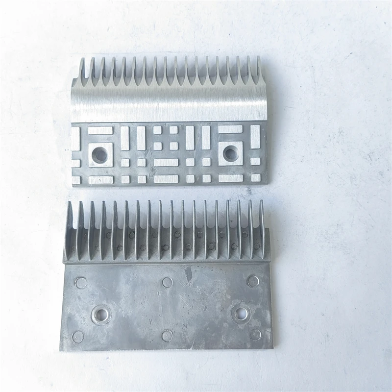 

OE-5A Escalator Aluminium Comb 18 Teeth 152*107mm