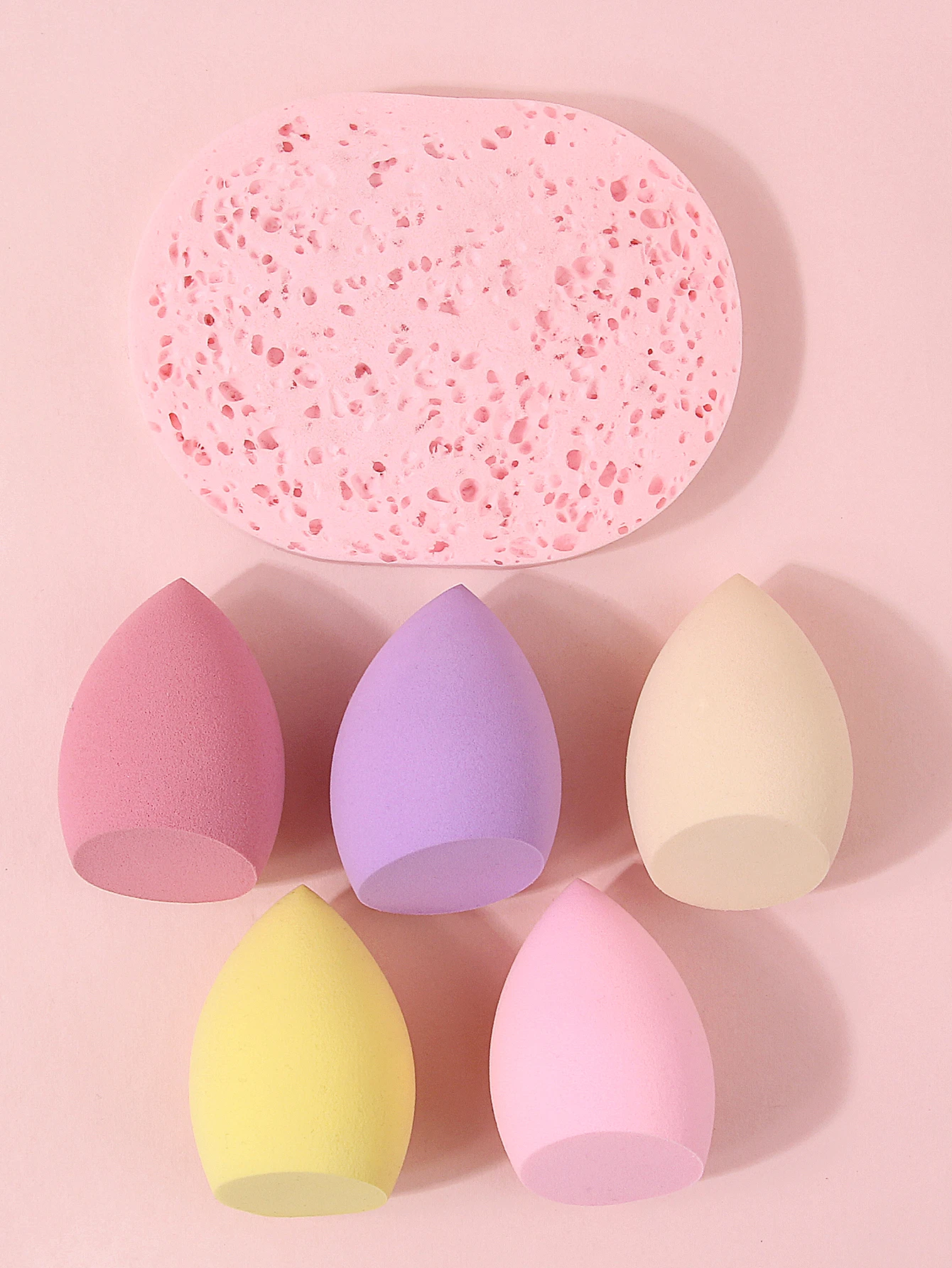 多色斜めカットビューティーエッグ付きメイクアップスポンジセッ - Beauty Makeup Egg のレビューと価格