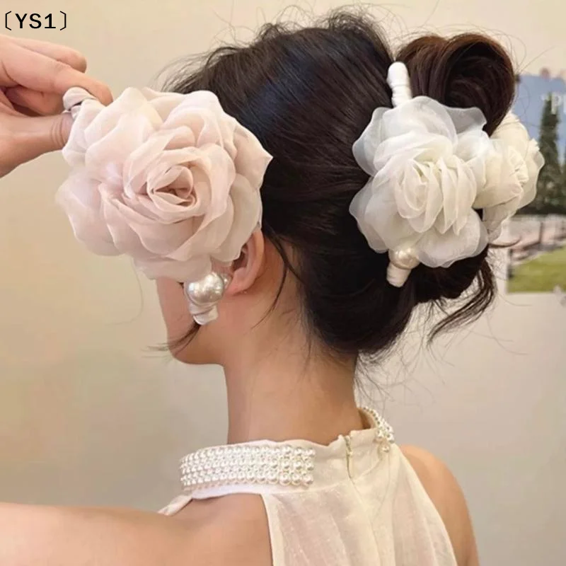 〔YS1〕エレガントで繊細な大きな布製メッシュローズフラワーヘアクリップ女性女の子用イミテーションパールフローラルシャーククリップヘアアクセサリー 1